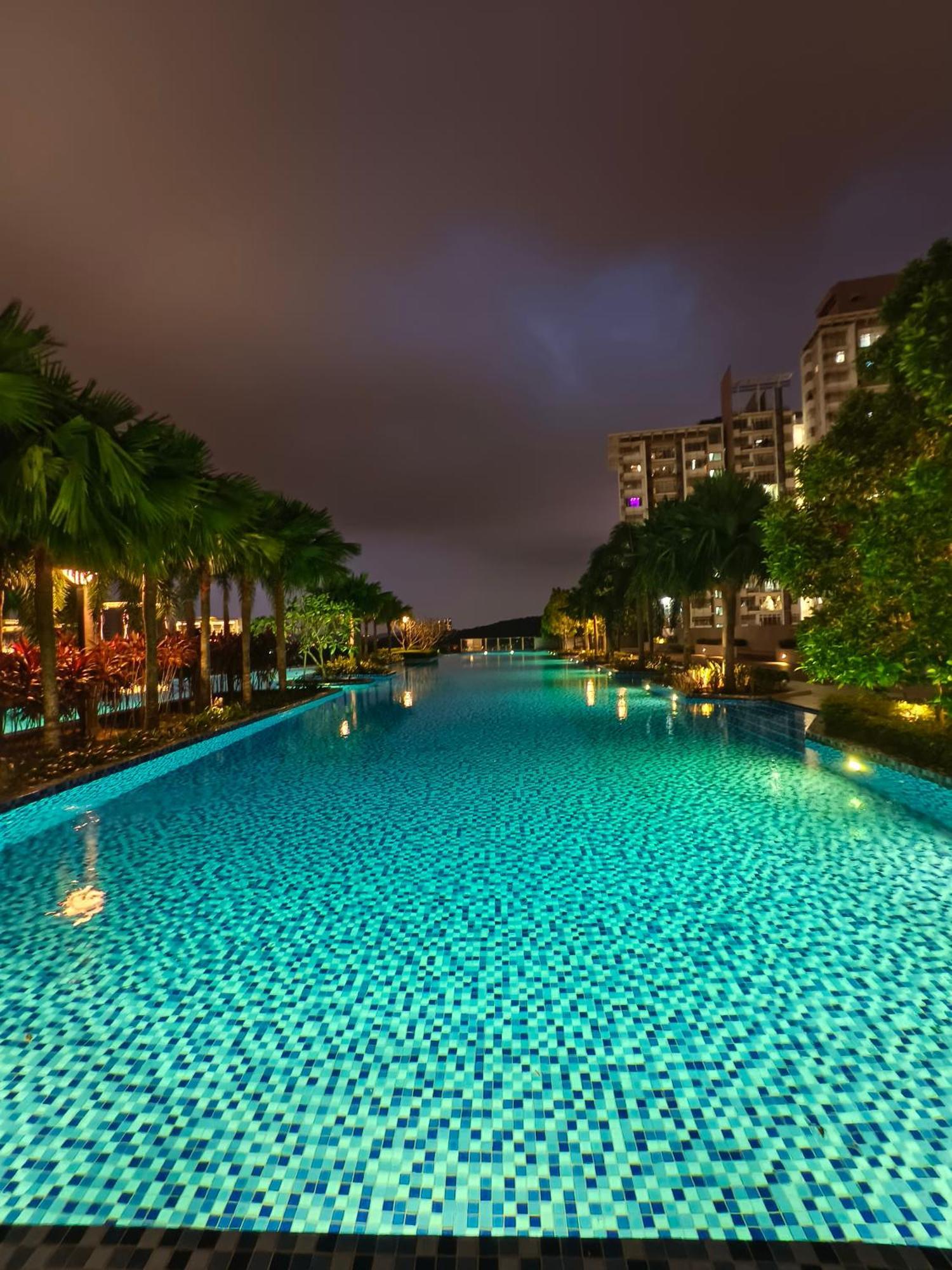The Moon Homestay At Putrajaya Exterior foto